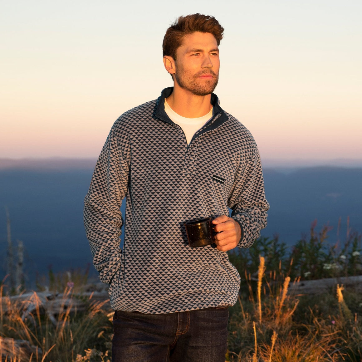 Navy and Tan | Arapaho Fleece Pullover